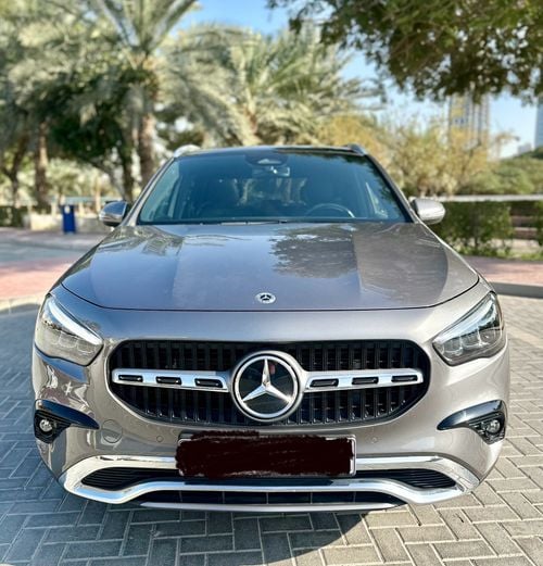 مرسيدس بنز GLA 250 4MATIC