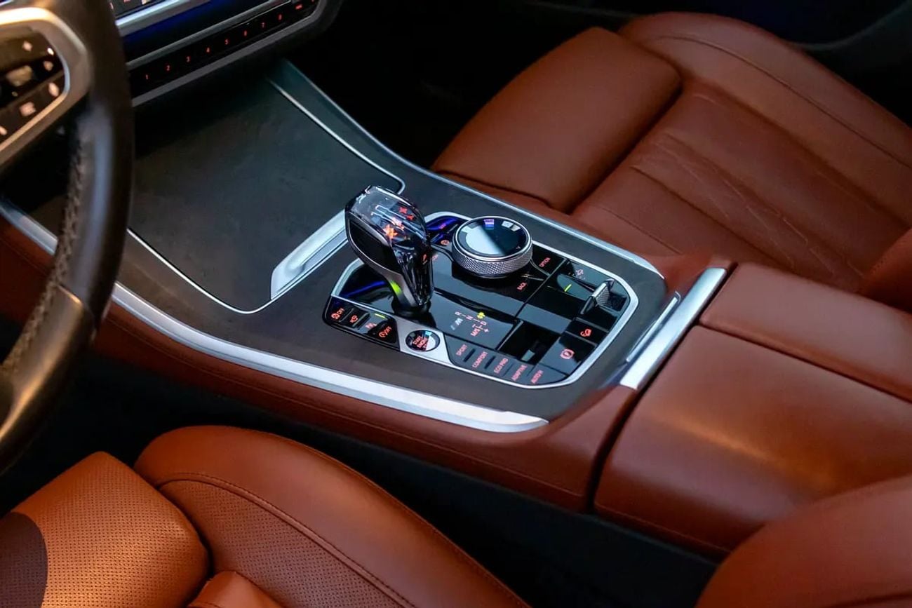 بي أم دبليو X5 M50i EXCLUSIVE M50i GCC - No Accident - FSH - Under warranty