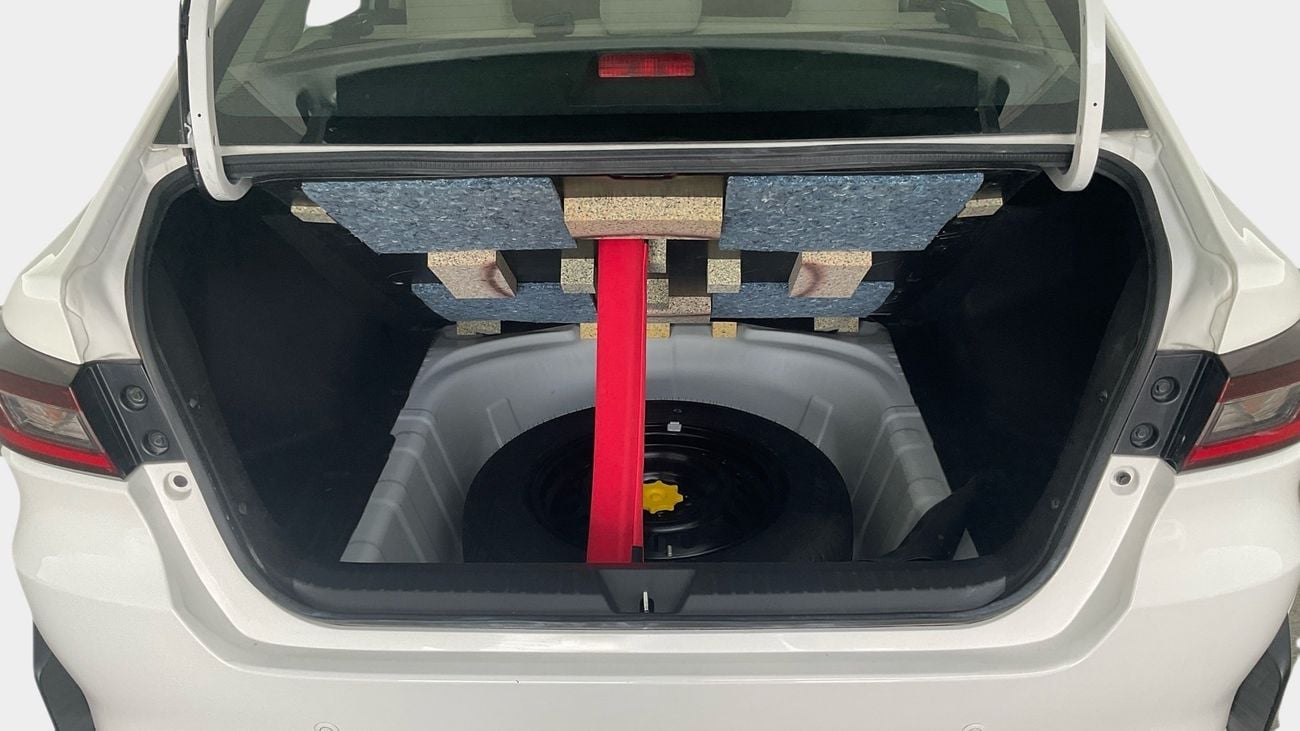 تويوتا يارس 1.5 VVT-I E MULTIDRI.S AUTO | شامل الضمان | 0 ﺪﻔﻋﺓ ﺃﻮﻟﻯ