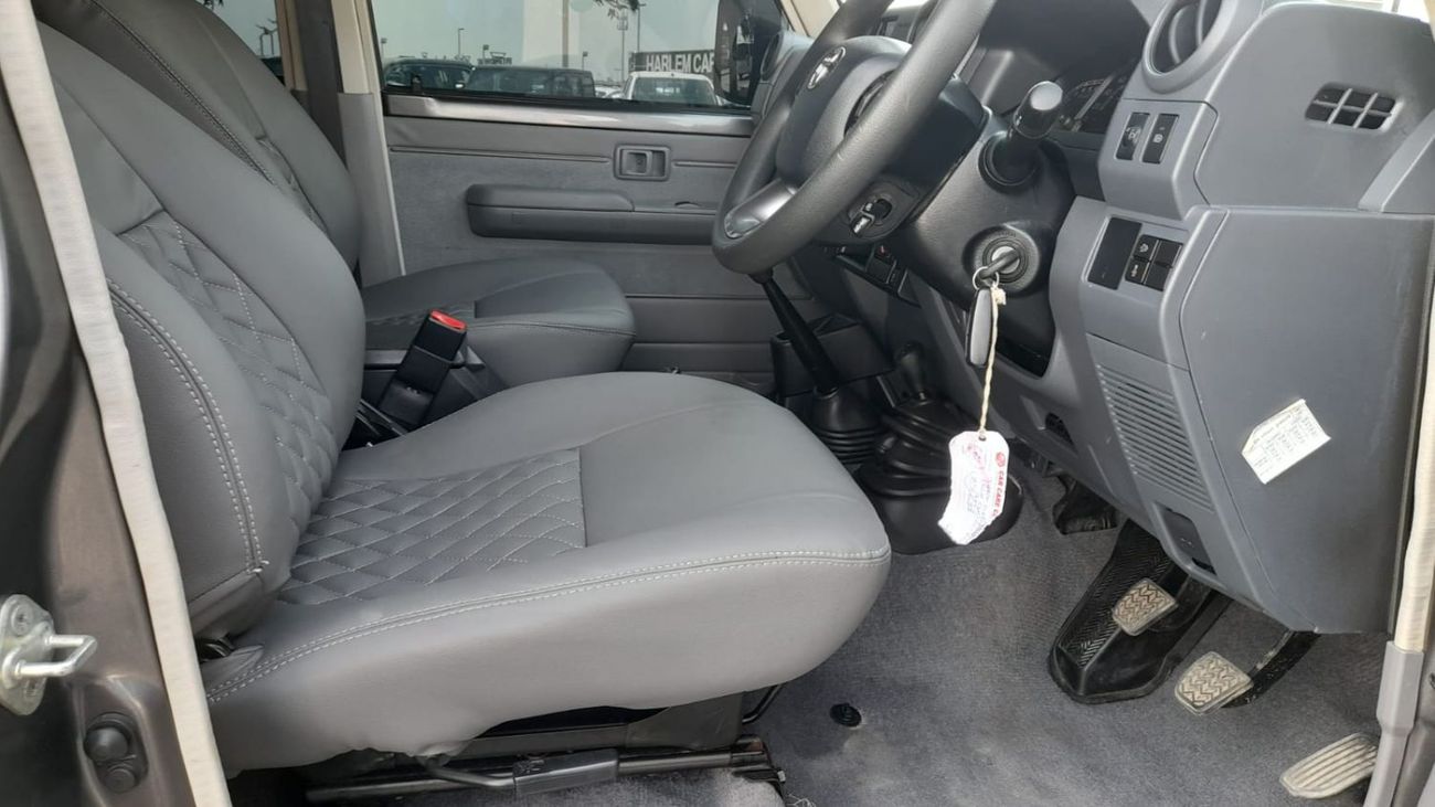 تويوتا لاند كروزر بيك آب Double Cabin 4.5L