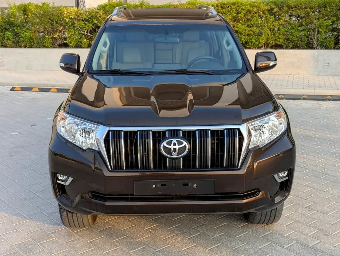 Toyota Prado VXR 2022 GCC Specs - Interior and Exterior Excellent Condition