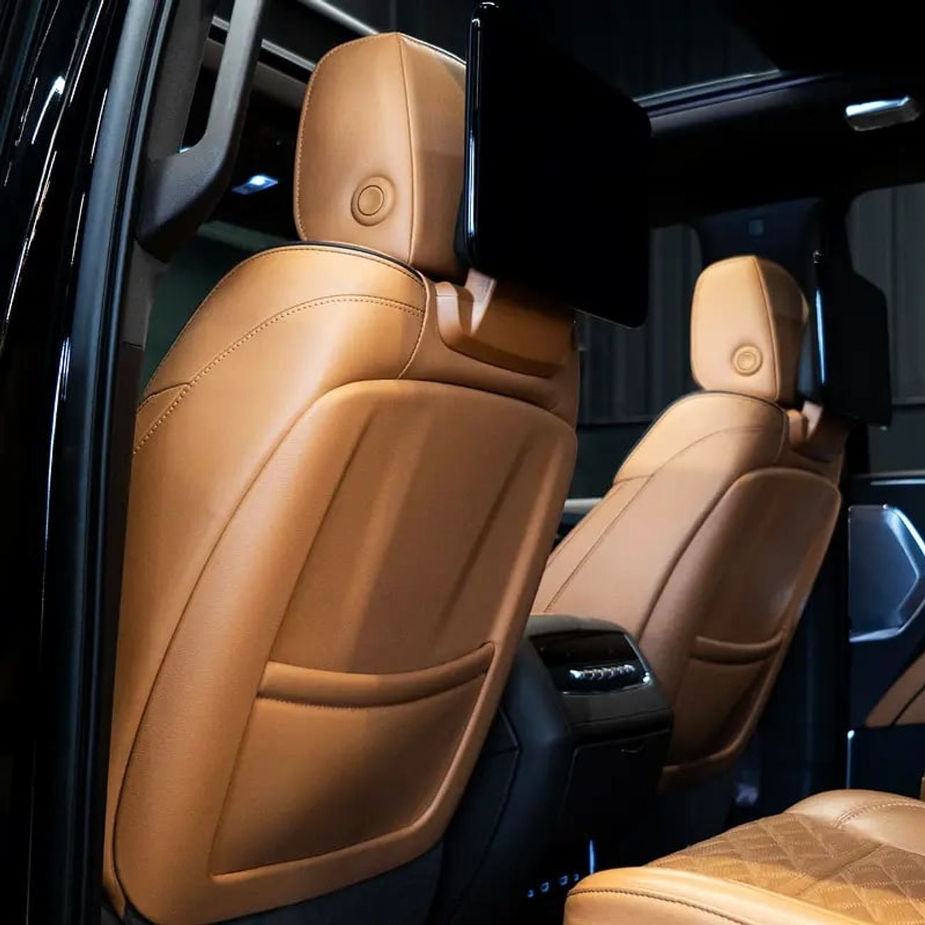 كاديلاك إسكالاد ESV Platinum 6.2L 4,407 p.m • 0% Downpayment • ESV Platinum • Agency Warranty