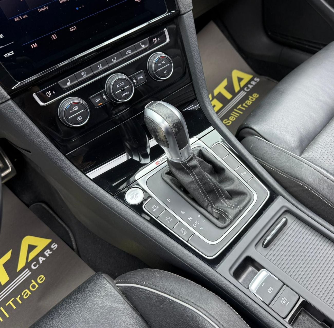 فولكس واجن جولف ار 2019 Volkswagen Golf R, Full VW Service History, Fully Loaded, Excellent Conditions, GCC