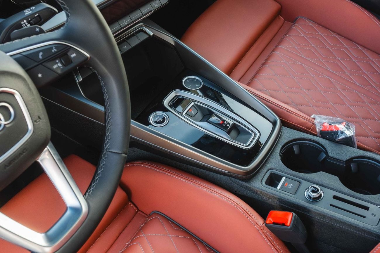 أودي A3 35 TFSI S-LINE