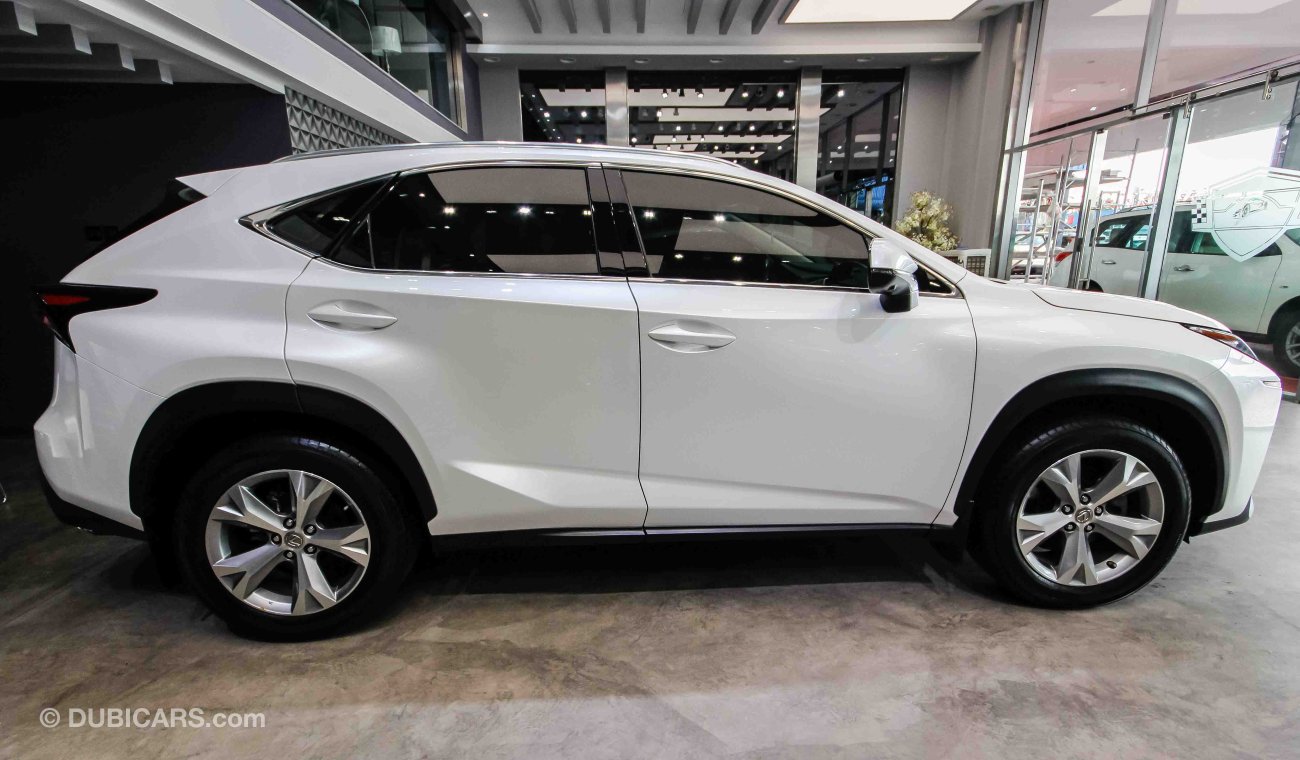 Lexus NX200t t