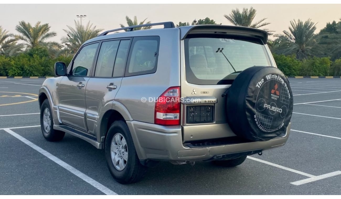 Mitsubishi Pajero Full option