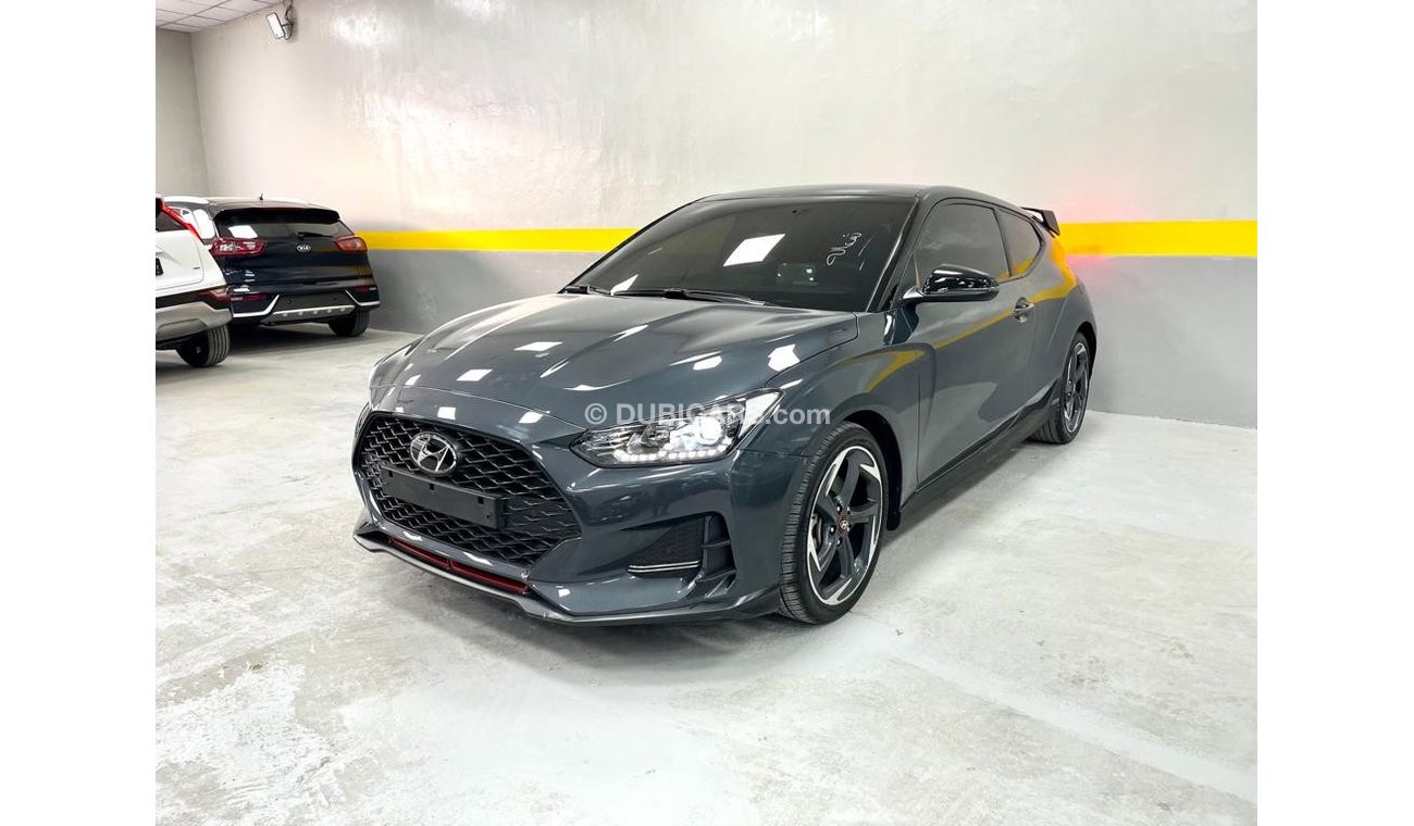 Hyundai Veloster Hyundai Veloster turbo s 2018 Perfect conditions original body paint