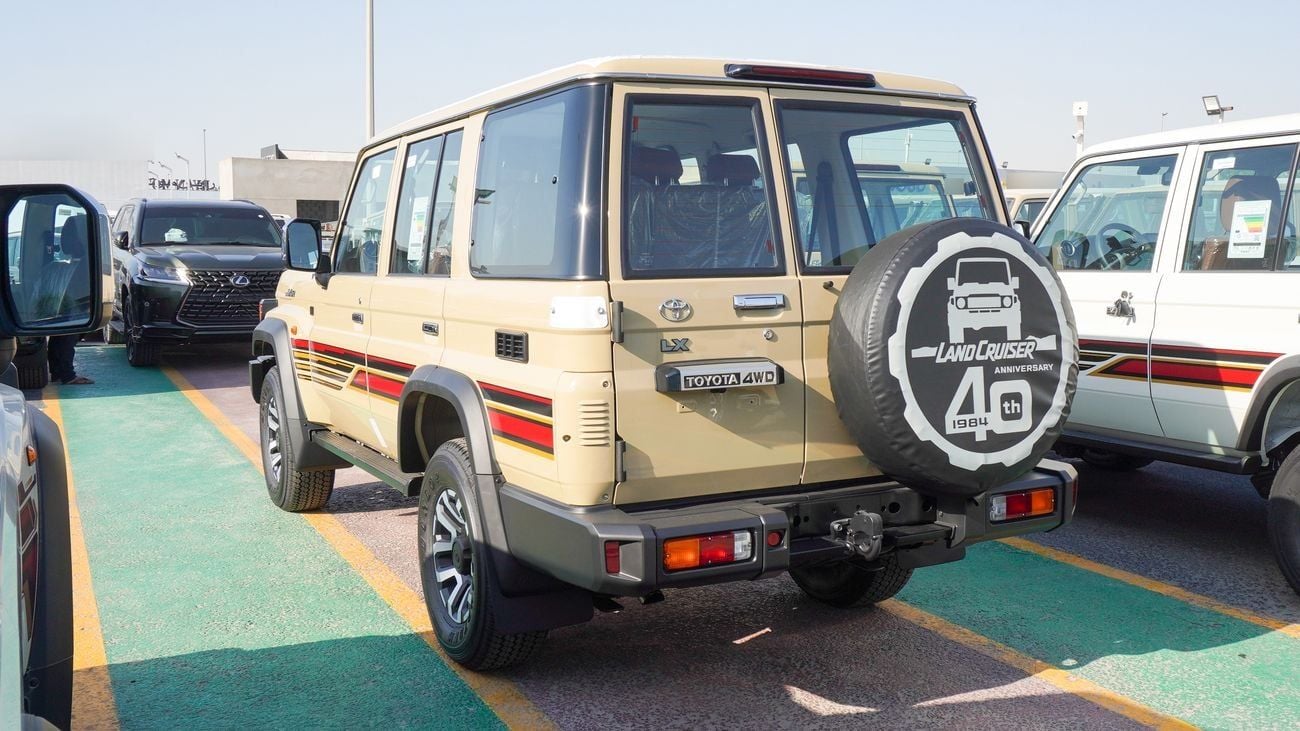 Toyota Land Cruiser 70 LC76 LX LX 2.8L Diesel A/T