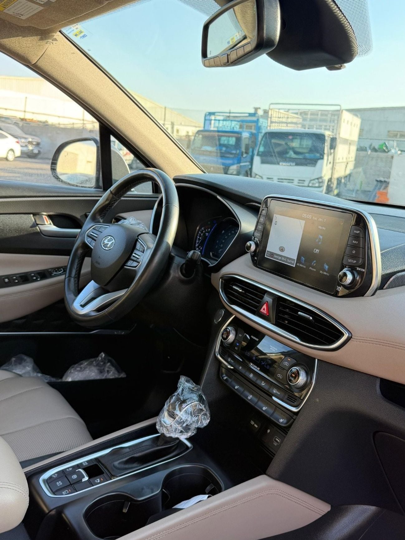 Hyundai Santa Fe STD (NON GCC) 2019 360 CAMERAS 2.4 AWD CANADA SPEC
