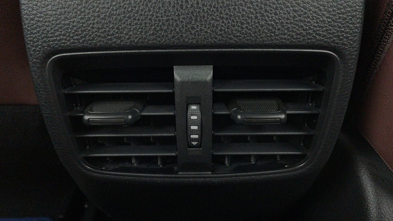 تويوتا كورولا كروس GLI 1.8 | بدون دفعة مقدمة | اختبار القيادة في المنزل