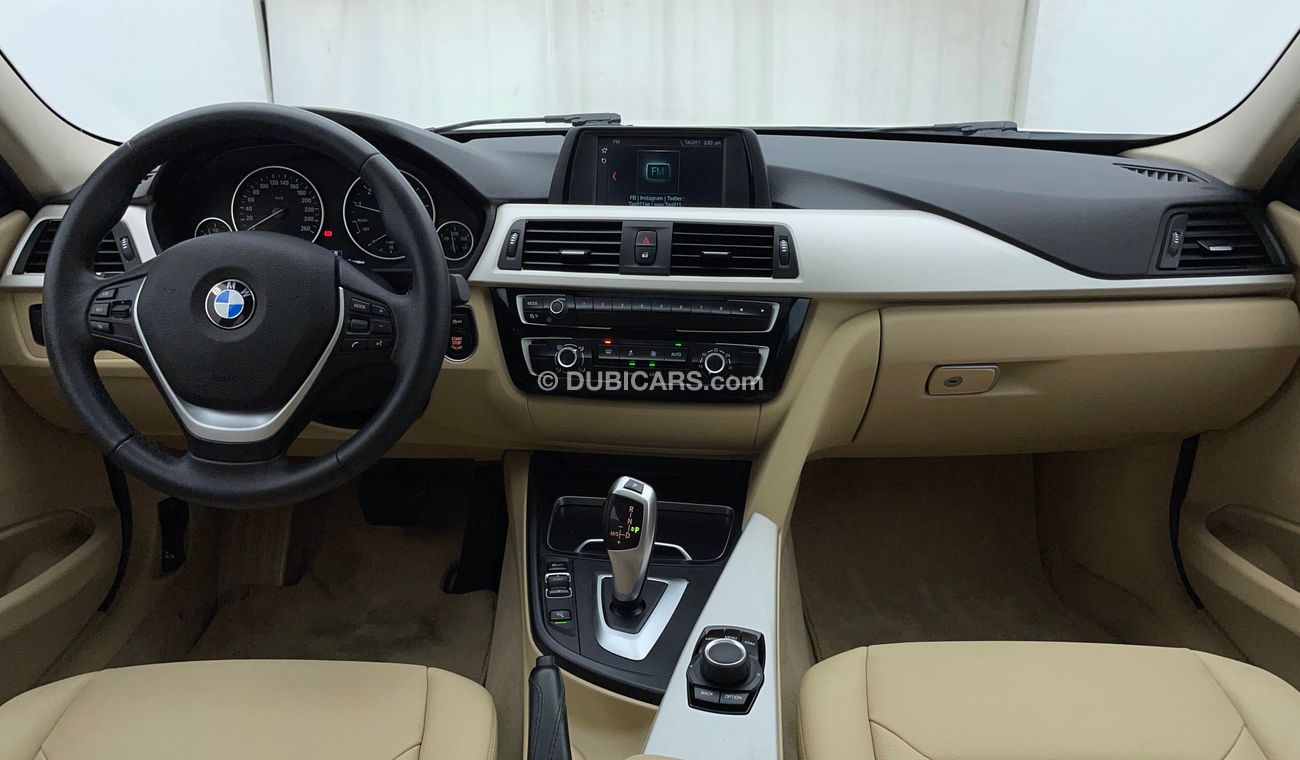 بي أم دبليو 318i EXCLUSIVE 1.5 | بدون دفعة مقدمة | اختبار قيادة مجاني للمنزل