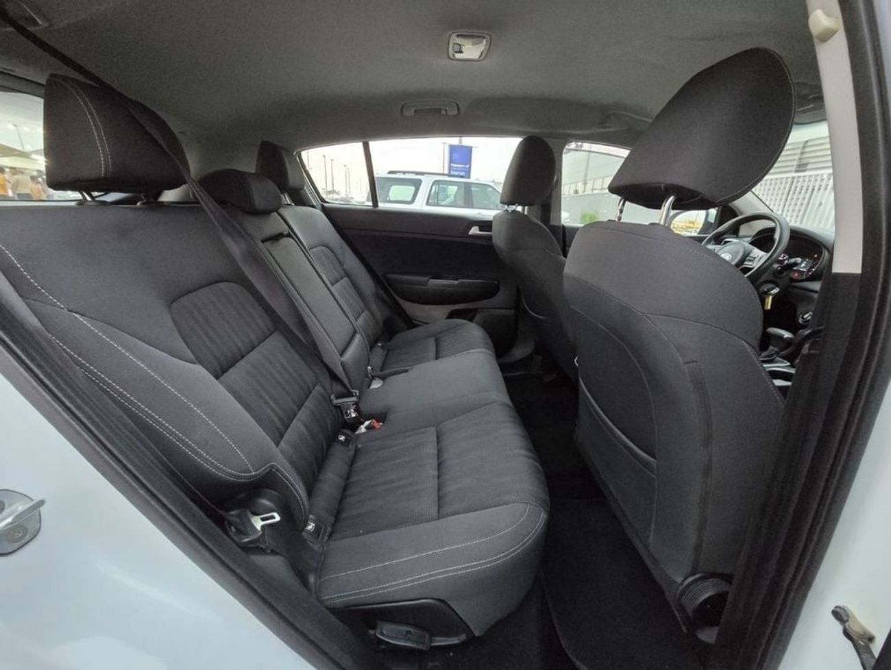 Kia Sportage LX Top 2.4L KIA SPORTAGE 2017 GCC ORGINAL PAINT // ACCIDENT FREE // GOOD CONDITION