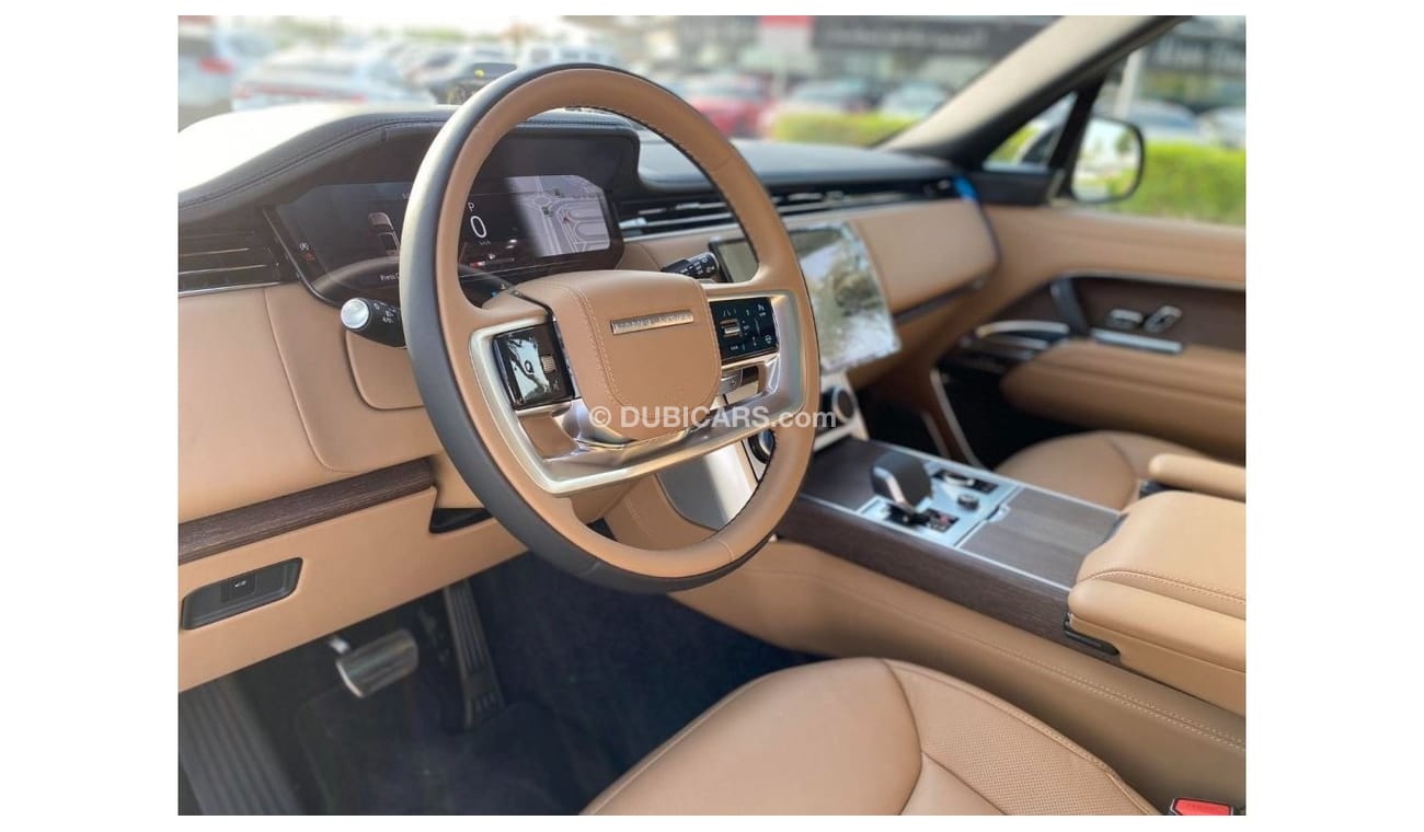 لاند روفر رينج روفر GCC SPEC UNDER WARRANTY AND SERVICE