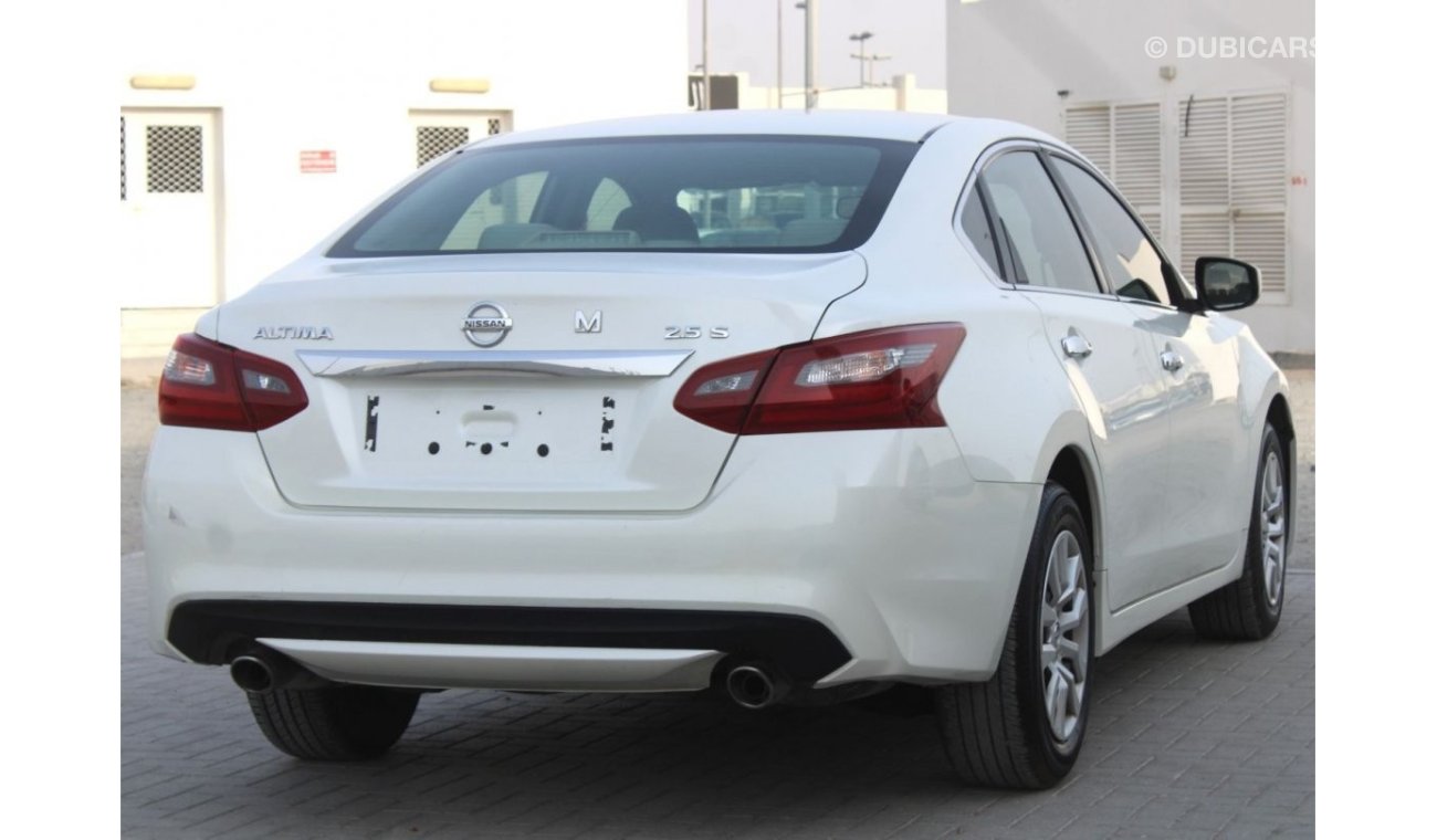 Nissan Altima S NISSAN ALTIMA 2018 WHITE GCC EXCELLENT CONDITION WITHOUT ACCIDENT