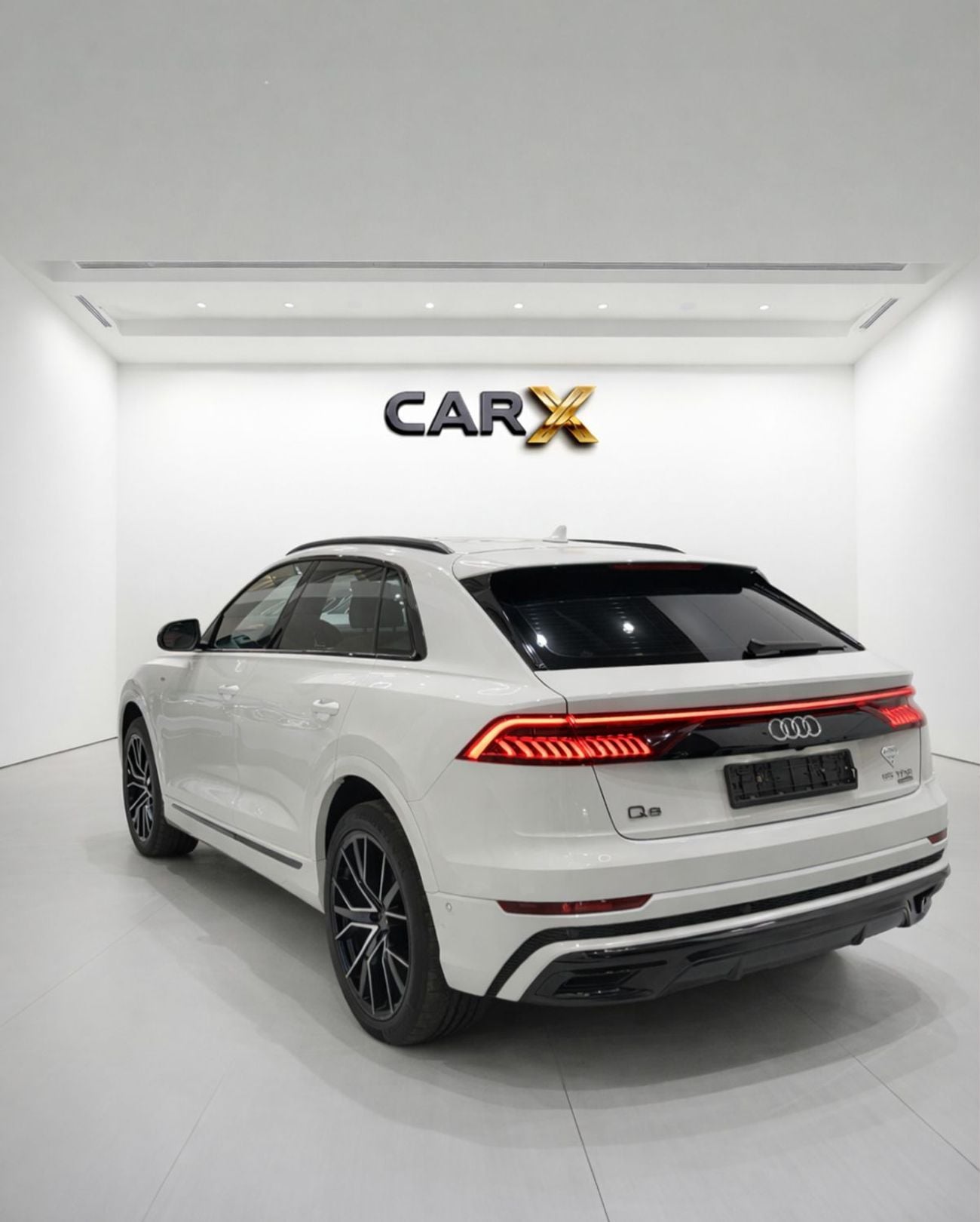 Audi Q8 55 TFSI S-LINE Audi Q8 55 TFSI quattro S line 2019 - GCC Specs - Excellent Condition