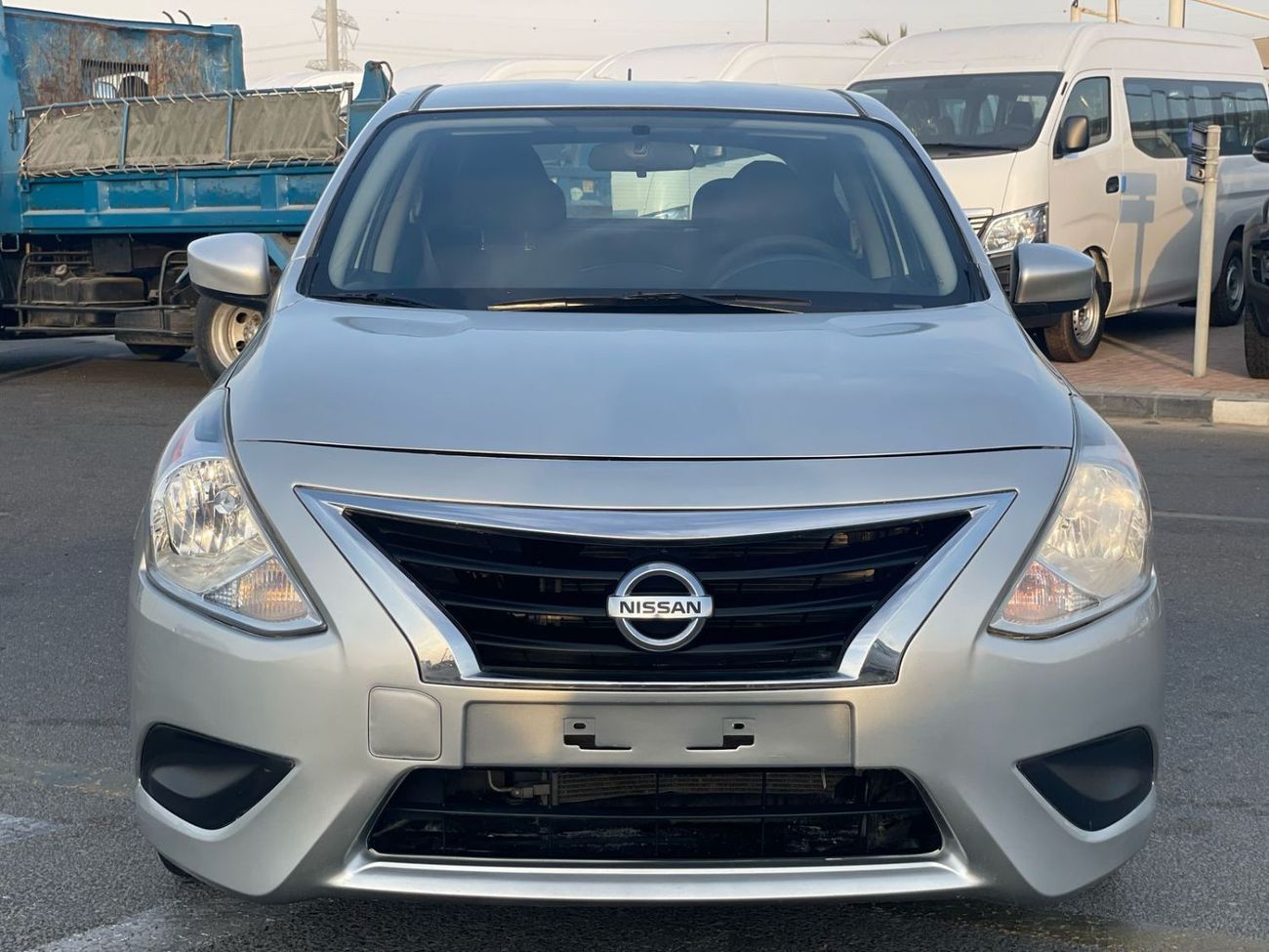 Nissan Versa 2018 Nissan Versa (Sunny) SV 1.5L V4 MidOption  Economical