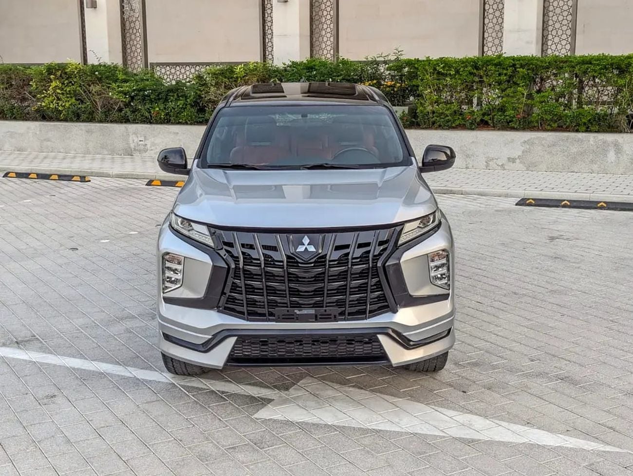 ميتسوبيشي مونتيرو سبورت SIGNATURE EDITION GCC ACCIDENT FREE IN EXCELLENT CONDITION