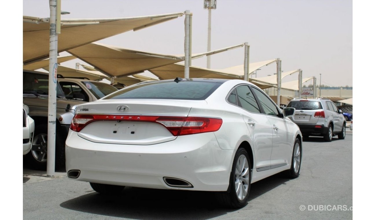 Hyundai Azera FULL OPTION - GCC - V4  - CAR IS IN PERFECT CONDITION INSIDE OUT