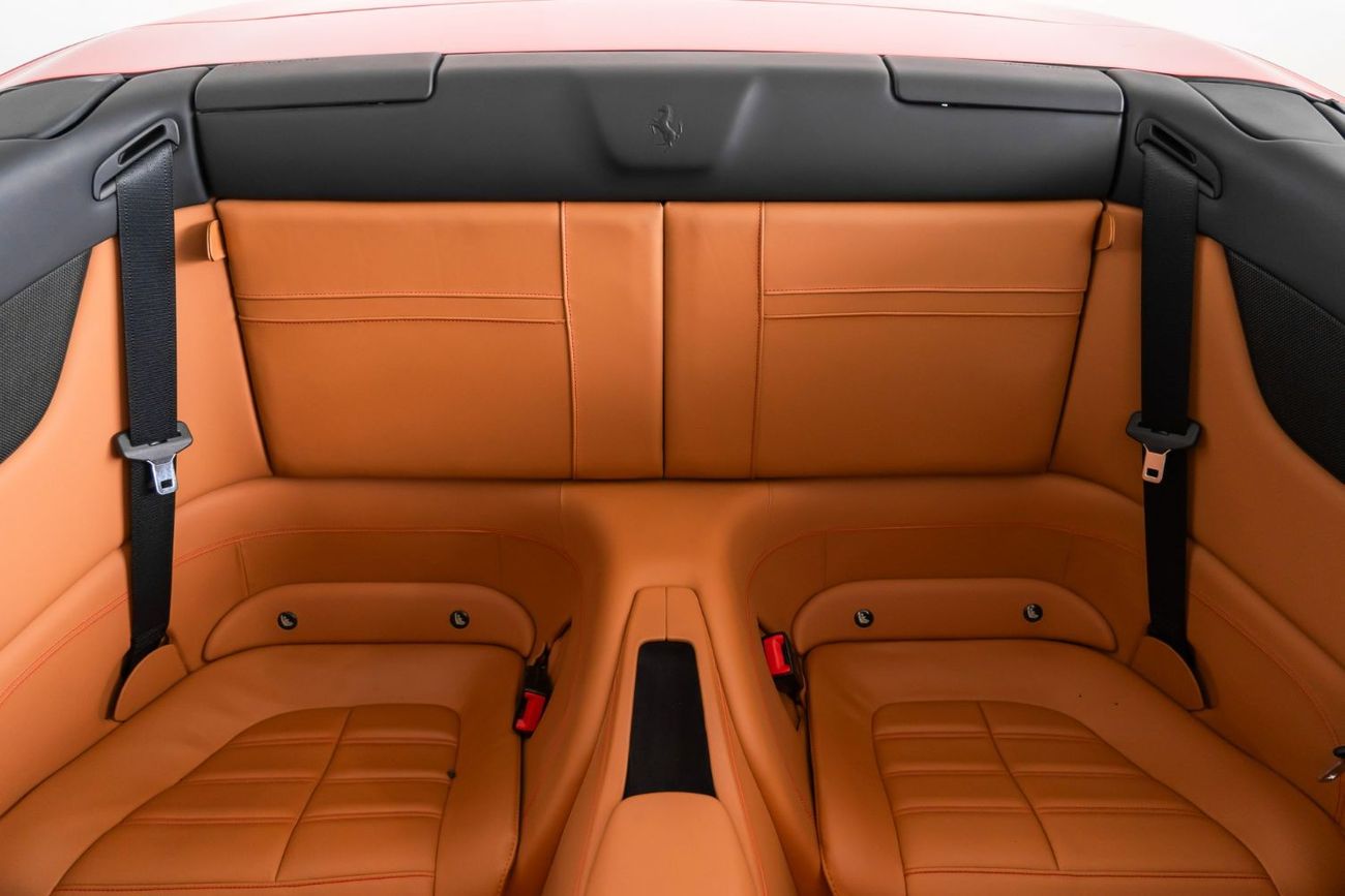 فيراري كاليفورنيا 2015 Ferrari California T 3.9L V8 / Full Ferrari Service History