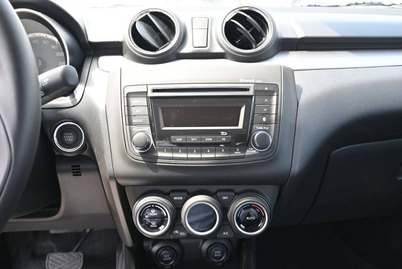 سوزوكي سويفت سوزوكي سويفت 1.2 لتر بنزين ، هاتشباك ، دفع أمامي ، 4 أبواب ، بدء الدفع ، وسادة هوائية مزدوجة ، حساسا