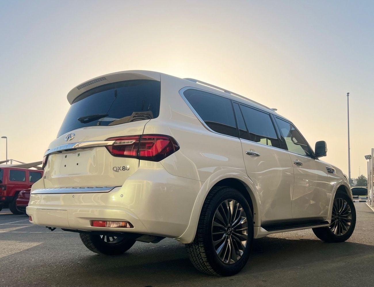 Infiniti QX80 Luxury 5.6L