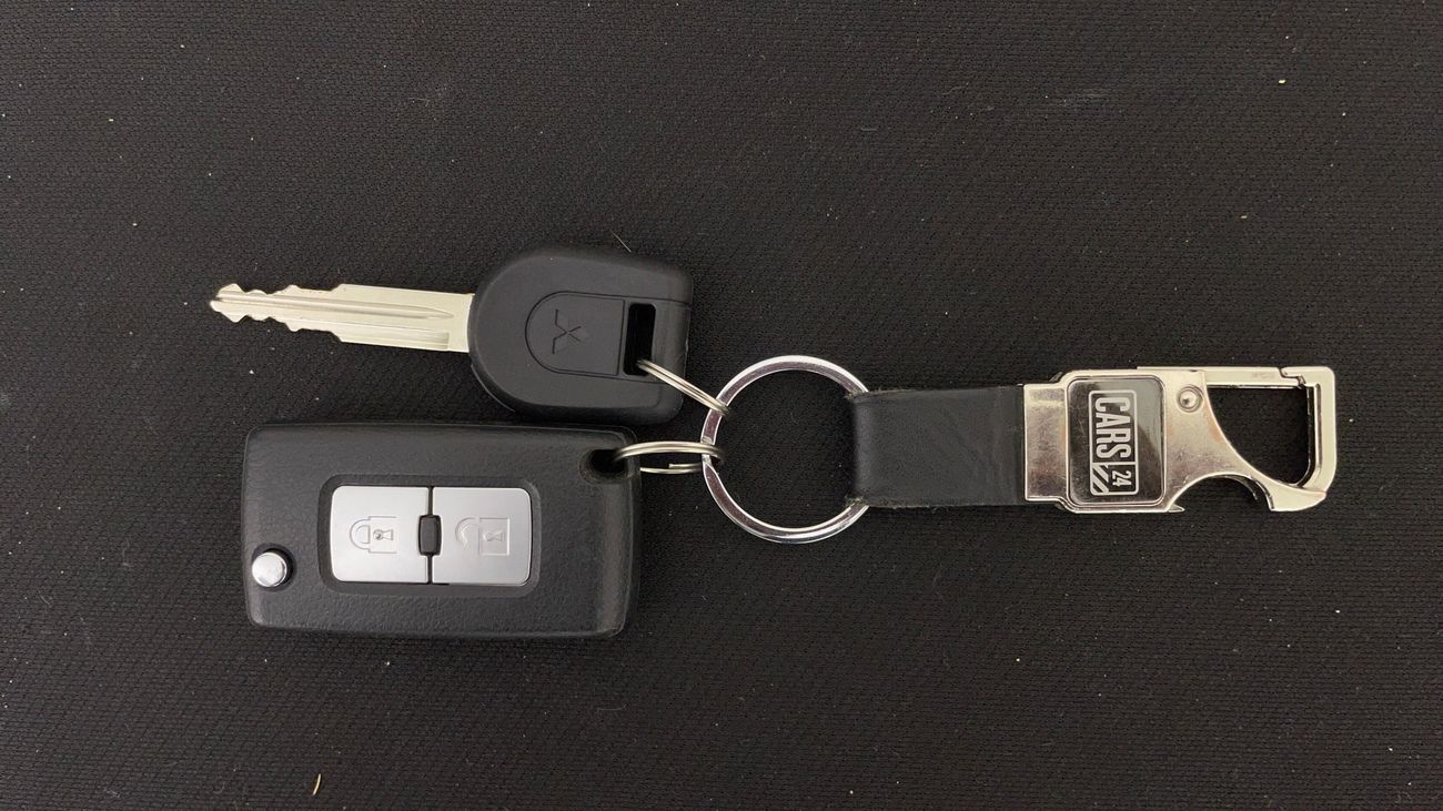 Mitsubishi Pajero GLS MID 3 | Zero Down Payment | Home Test Drive