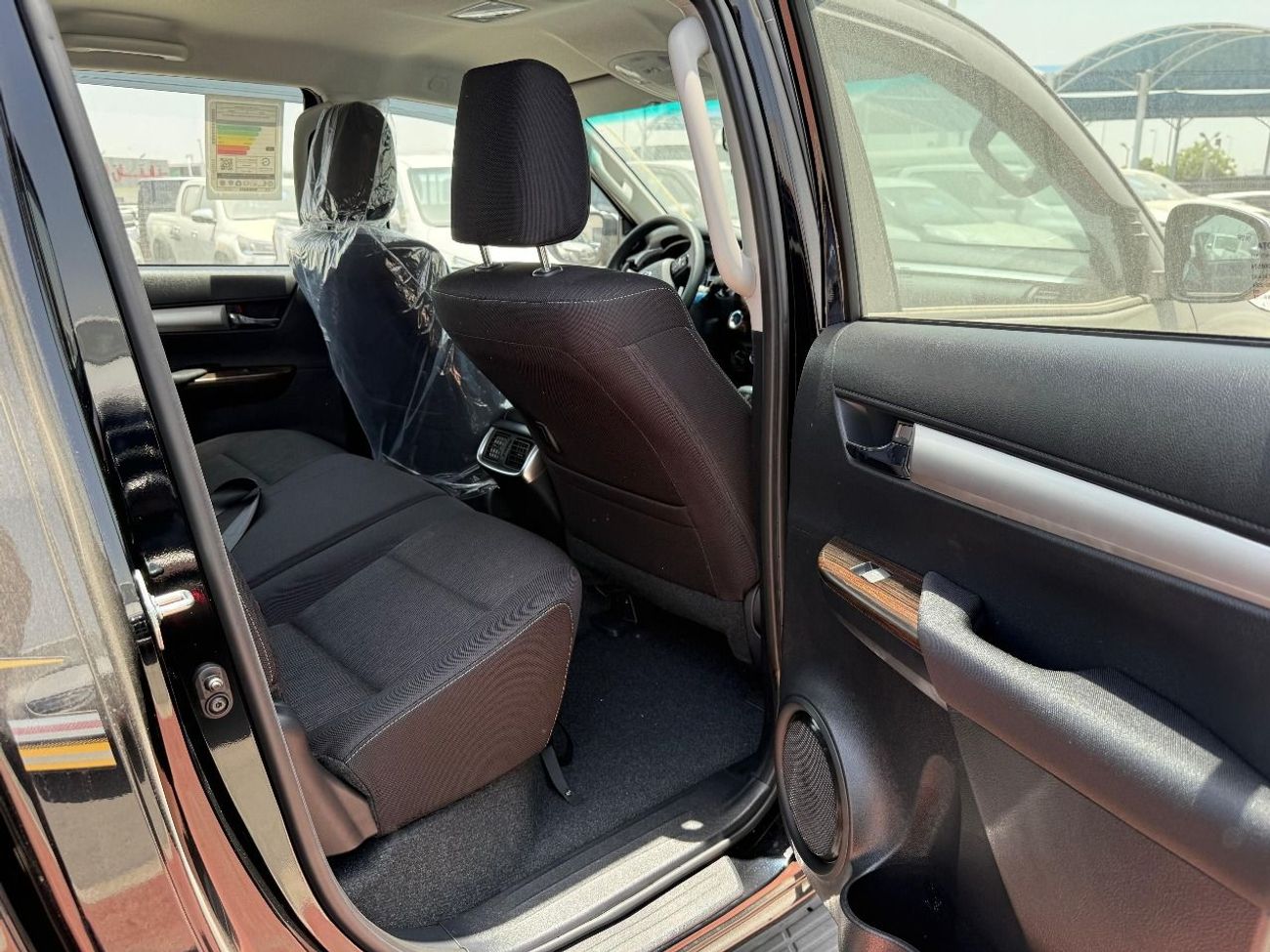 تويوتا هيلوكس TOYOTA HILUX 2.7L AT BLACK  2025-PUSH START
