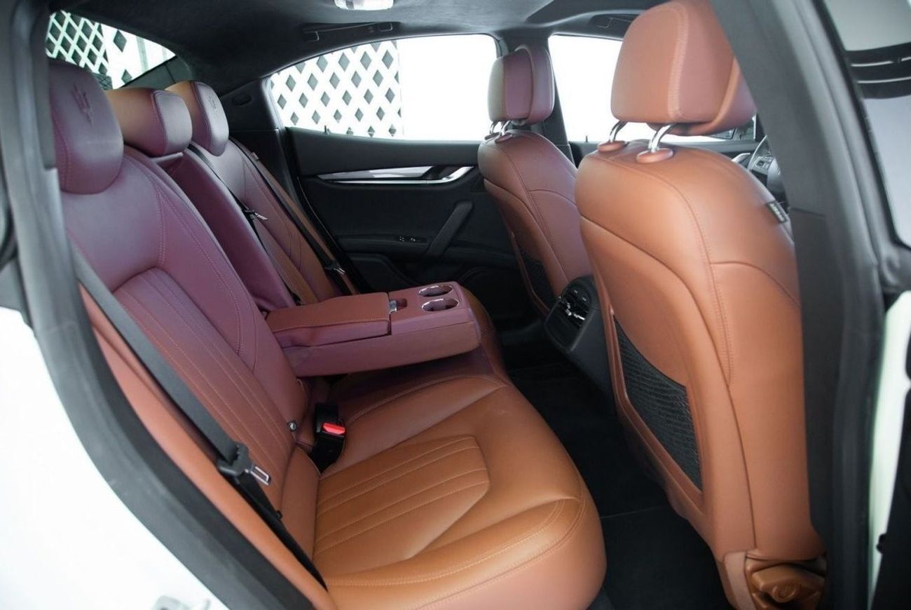 Maserati Ghibli Maserati Ghibli