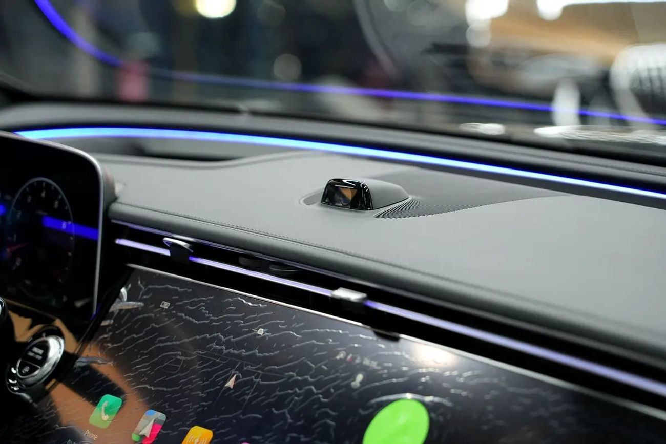 Mercedes-Benz E300 E 300 | GCC 0km | Agency Warranty | AMG Package