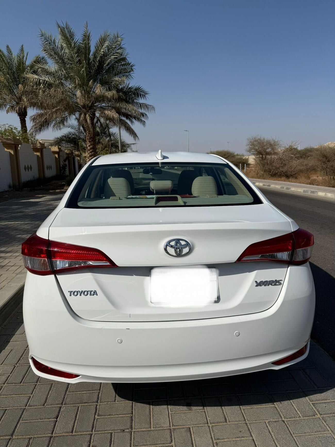 Toyota Yaris E
