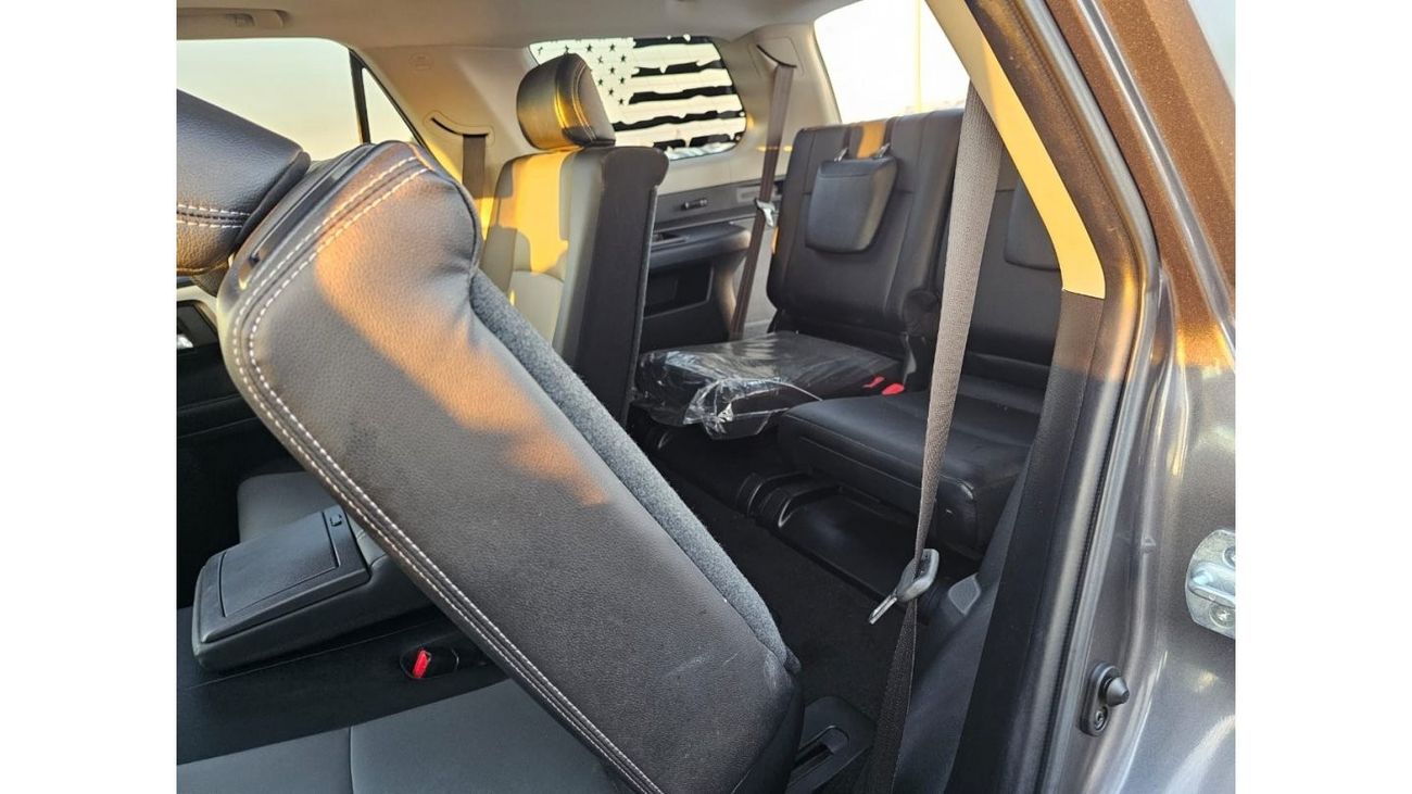 Toyota 4Runner “Offer”2021 Toyota 4Runner Limited Edition Full Option - 7 Seater - 4x4 AWD - 4.0L V6 /  UAE PASS