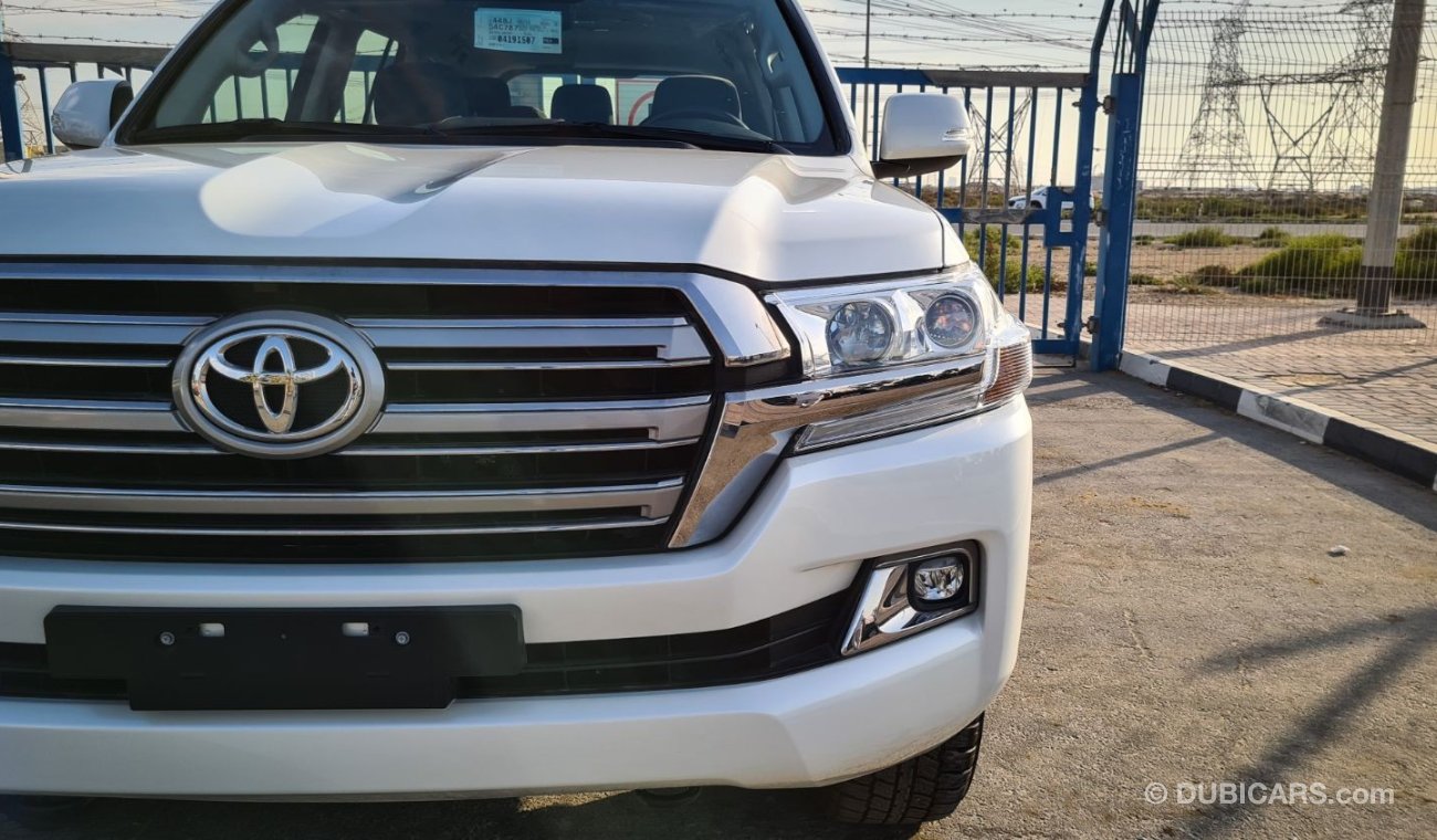 Toyota Land Cruiser GXR 4.0L MY 2020 ZERO K/M Brand New, Export AED 185,000 Local AED 205,000