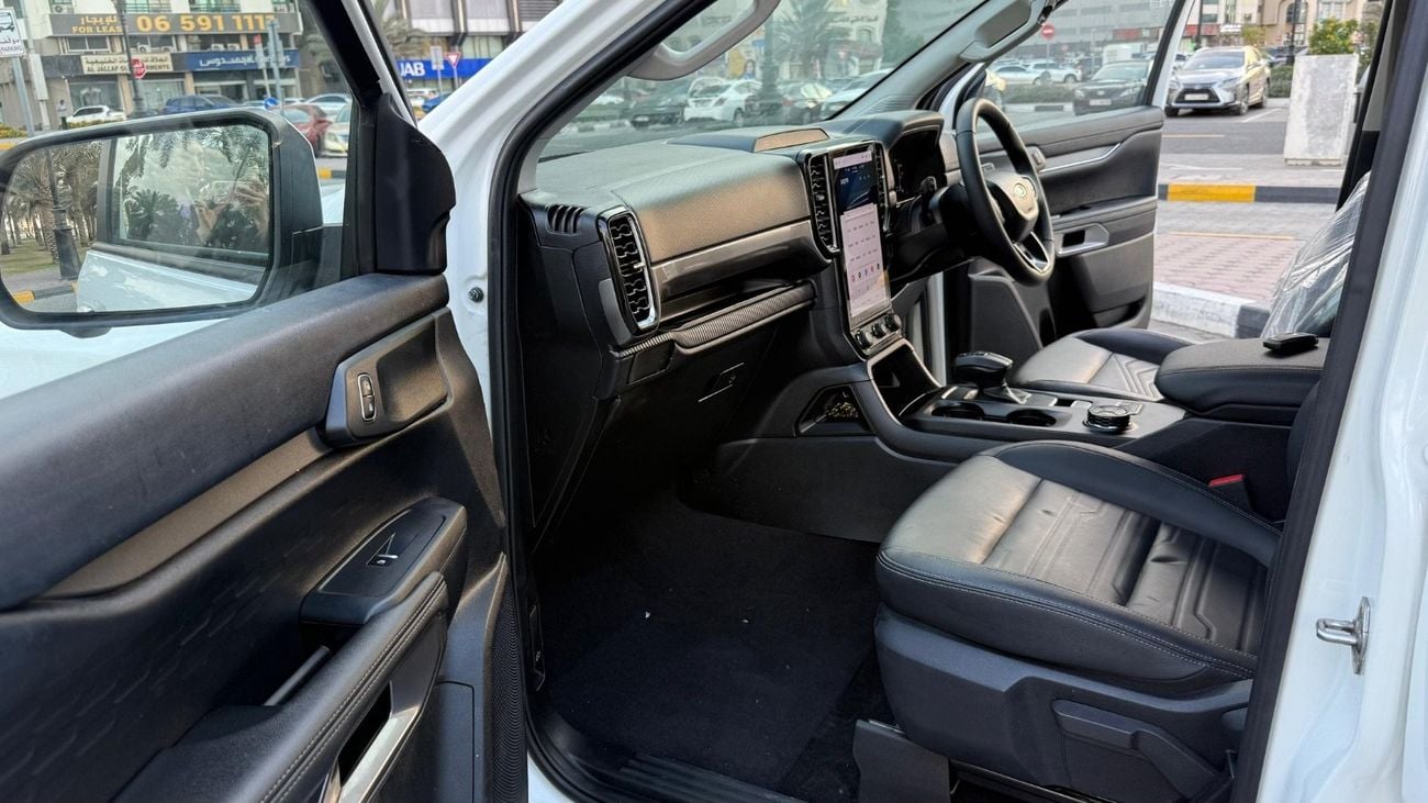 فورد ايفرست Trend 2.0 Liter Bi- Turbo Right Hand Drive