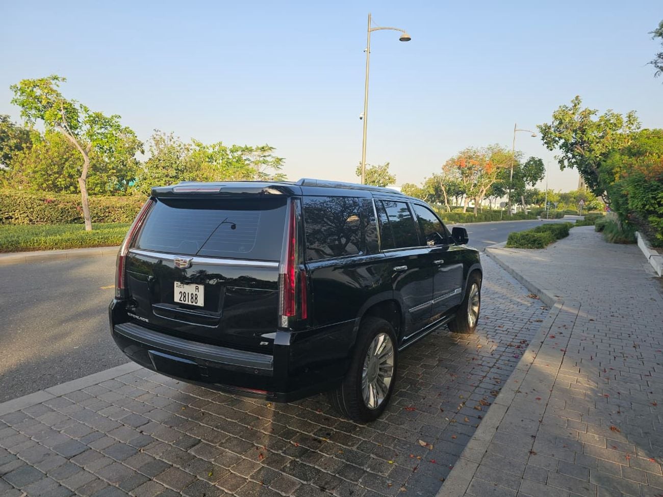 كاديلاك إسكالاد PLATINUM