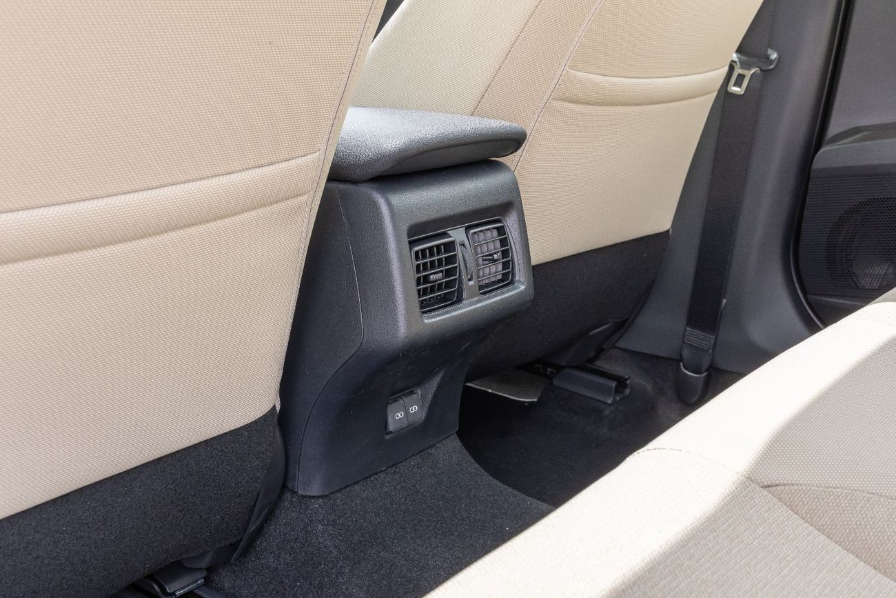 Toyota Camry Toyota Camry LE 2.5L Hybrid, Panorama - 2025 (Export)