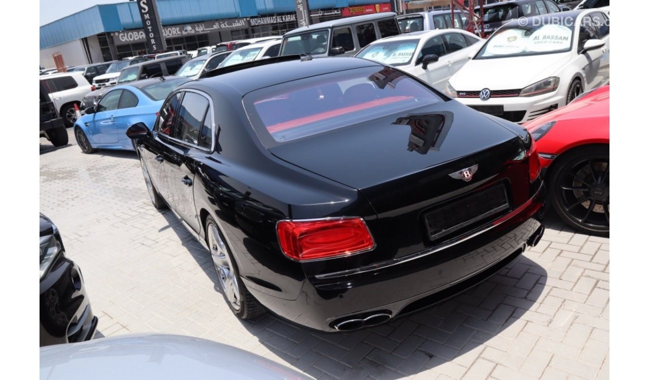 Bentley Flying Spur V8