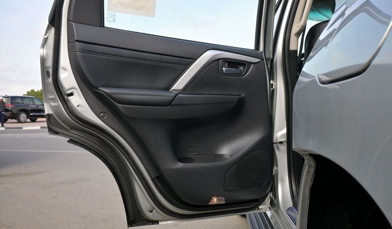 ميتسوبيشي مونتيرو سبورت Brand New Mitsubishi Montero Sport Prime Edition 2023 Export 3.0L A/T 4WD Petrol|Silver/Black|