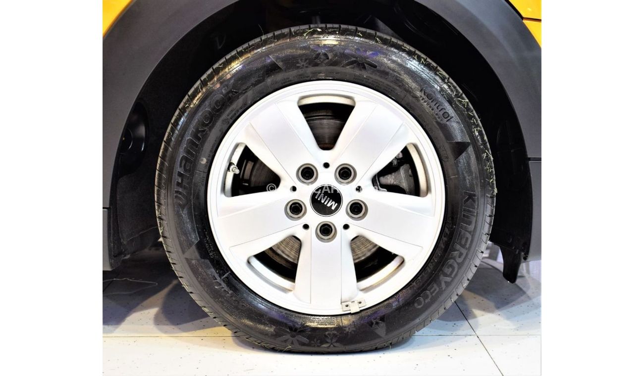 Mini Cooper AMAZING Mini Cooper 2016 Model! Orange Color GCC Specs