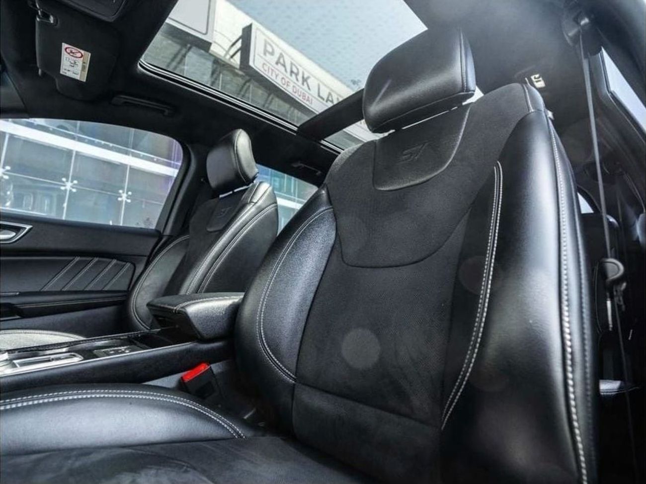 Ford Edge ST AED 1,651 PM • EDGE ST PERFORMANCE • 2.7L TC V6 • ONLY 73,000 KMS • ACTIVE FORD WARRANTY UNTIL 2024