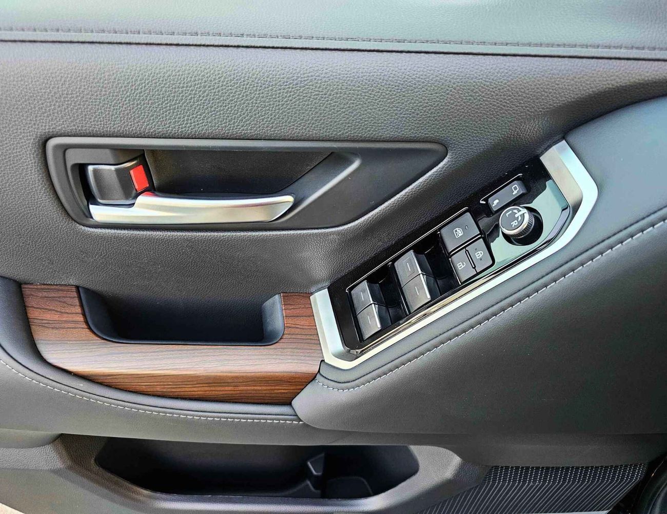 تويوتا لاند كروزر GXR 3.5 Twin Turbo | BIG Screen JBL Speakers | Top Line Model (CODE # GXR3HB)