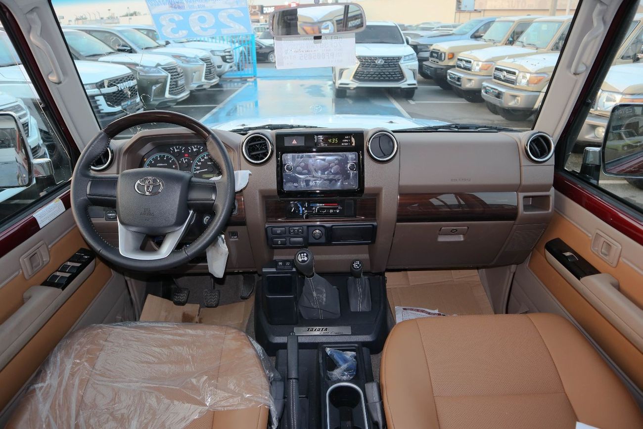 Toyota Land Cruiser 70 TOYOTA LAND CRUISER HARDTOP 4.0L 2023  Engine: 4.0L