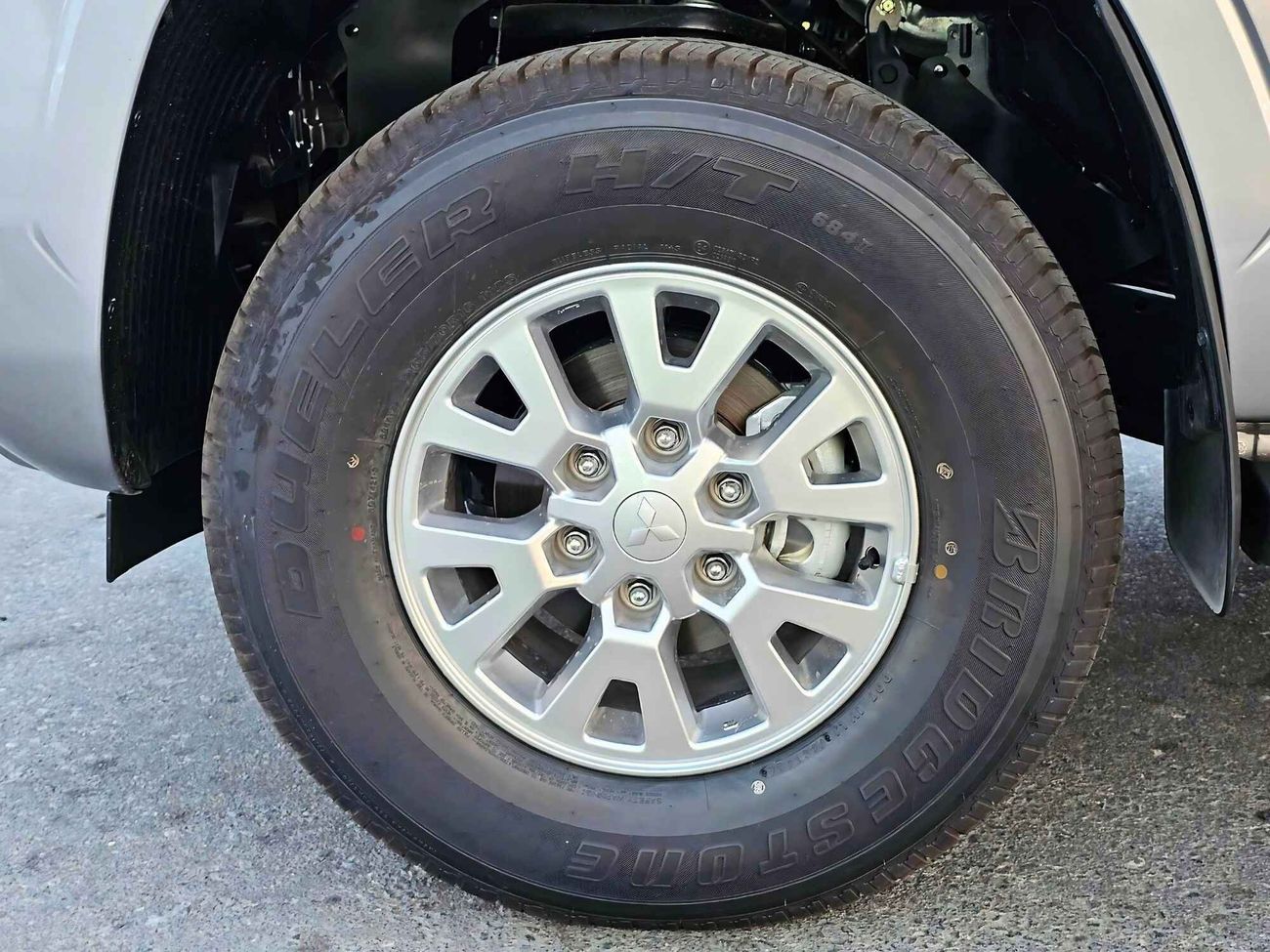 Mitsubishi L200 GLX / 2.4L Petrol / M/T, Double Cabin / 2024MY, Different Colors Available QUANTITY / Code#68023