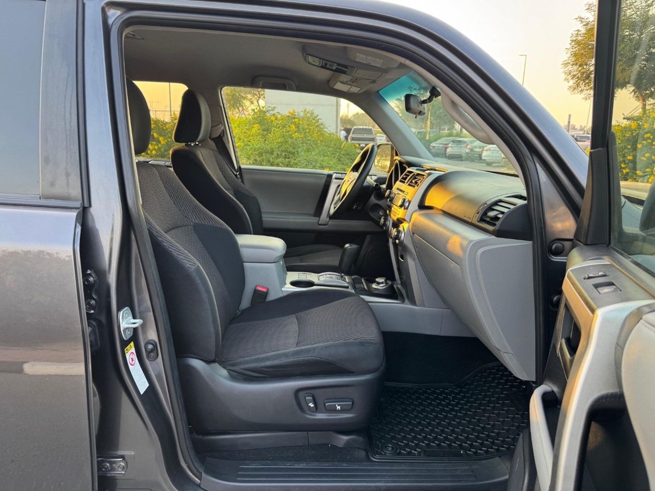 تويوتا Runner4 2013 LIMITED 4x4 CANADA IMPORT