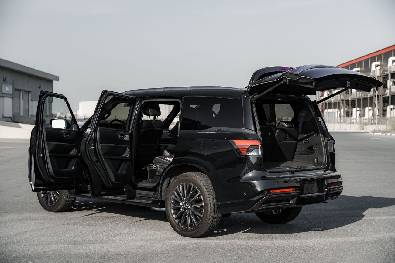 Infiniti QX80 Autograph Captain Chairs 3.5L