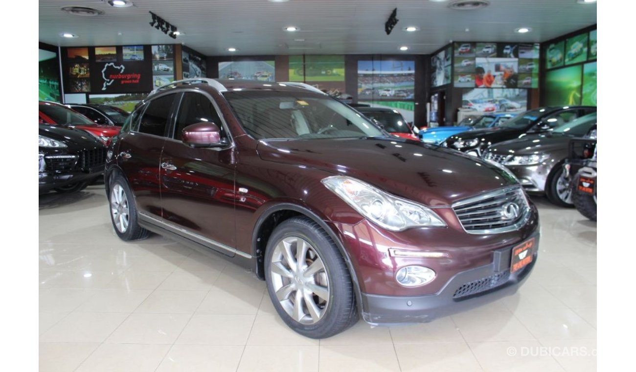 إنفينيتي QX50 FULL OPTION