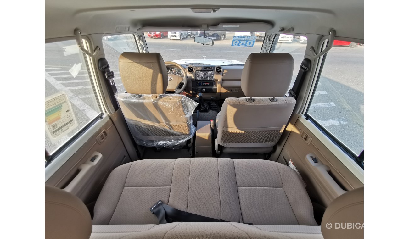 Toyota Land Cruiser 70 4.5L, 16' Tyre, Central Door Lock System, Power Window, Power Mirror, 4WD Gear Box, CODE-LCWH20