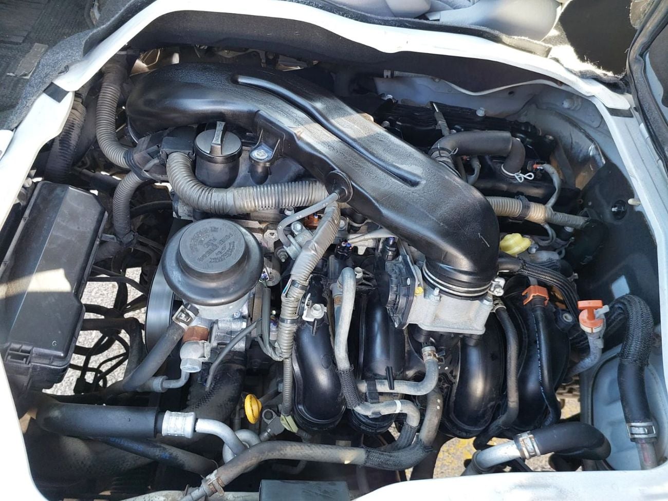 Toyota Hiace TOYOTA HIACE VAN RHD 2007 MODEL 2.0 L PETROL AUTOMATIC(PM69704)