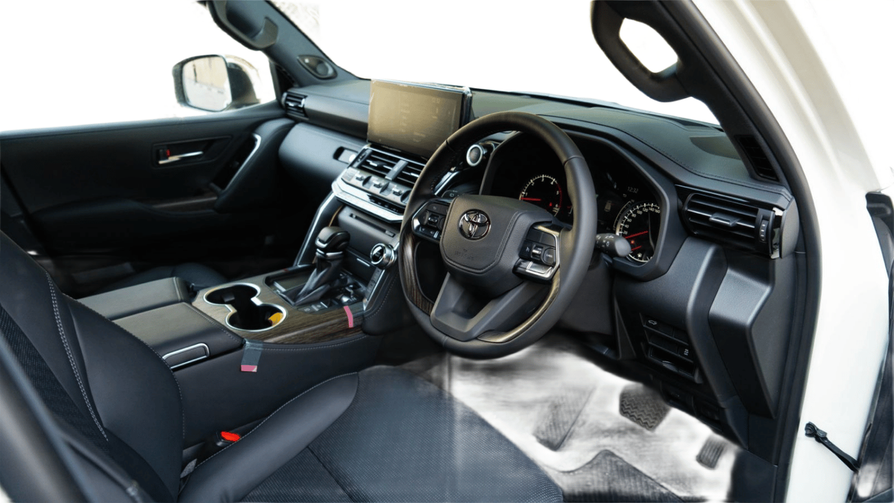 تويوتا لاند كروزر ECTMKC003 –New Right Hand Drive – Toyota LC300 VXR - 3.3L Diesel Auto - White with Black Interior