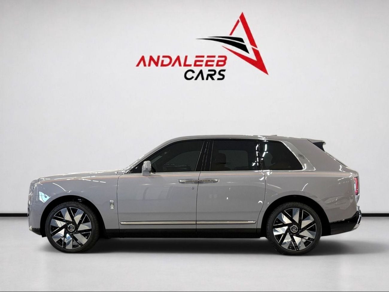 رولز رويس كولينان STD 2025 ROLLS ROYCE CULLINAN | BRAND NEW | 6.75L TWIN-TURBO V12 | 1,250 KM | NO ACCIDENT | EUROPEAN