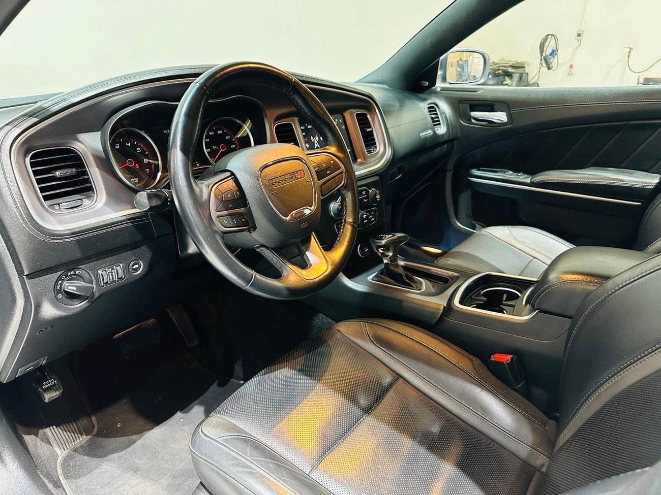 Dodge Charger SXT Plus 3.6L